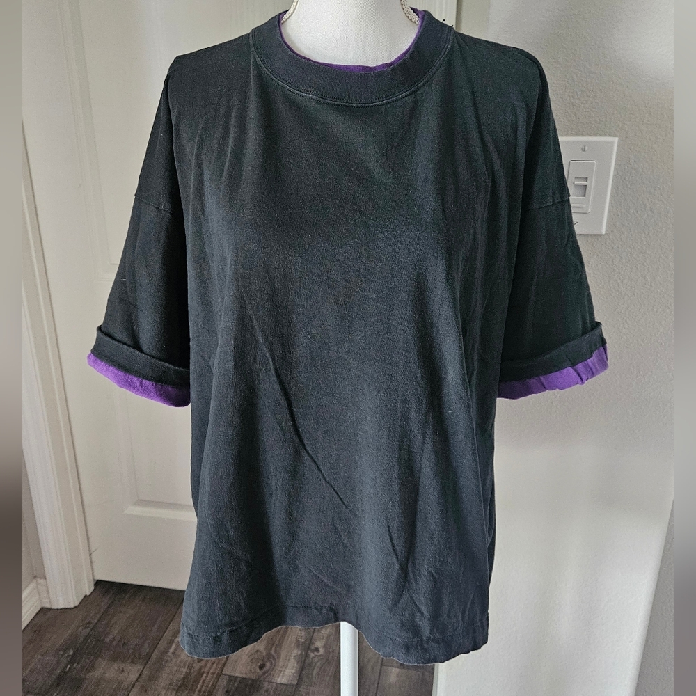Vintage Tee Black with Under Purple Rolled Sleeves Size XL